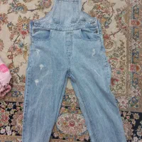 لباس در حد نو  و سن ۱۰ تا ۱۲ سال