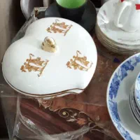 ظروف قدیمی یادو خاطره بسازید با ما|کلکسیون اشیاء عتیقه|دامغان, |دیوار