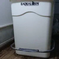 سطل زباله پدال دار