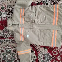 کاپشن|لباس|زرند, |دیوار