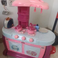 عروسک و وسایل بازی