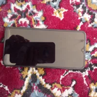 یک عدد گوشی به فروش میرسد