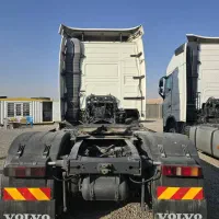 کشنده|خودرو سنگین|میانه, |دیوار