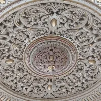 گچ کشی و نازک کاری ساختمان