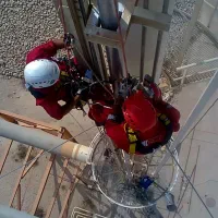 خدمات کار در ارتفاع با طناب|خدمات پیشه و مهارت|رشت, چله خانه|دیوار