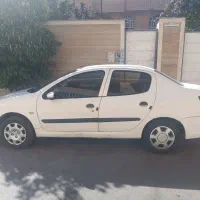 رانامدل 93|خودرو سواری و وانت|شیراز, شهرک گلستان|دیوار