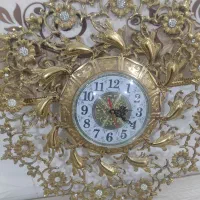 ساعت برنجی متوسط ۳/۵کیلو وزنشه صفر است