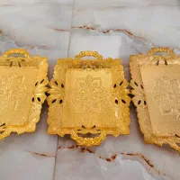 سه عدد سینی فلزی طلایی