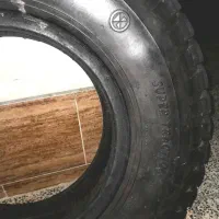 لاستیک عقب خاور و نیسان|قطعات یدکی و لوازم جانبی|برخوار, |دیوار