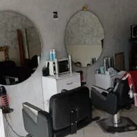 اوستا همکار آرایشگر