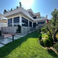 اجاره ویلای دو استخر جکوزی دار ایوان