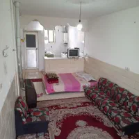 سویت ۵۰ متری همکف یک خوابه تمیز