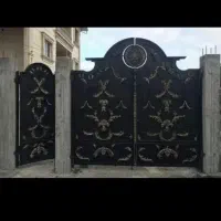 جنس سنگین درب پارکینگی نمای حیاطی وباغی