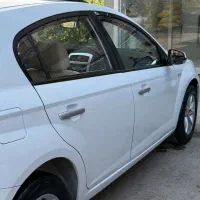 برلیانس ۳۲۰ اتوماتیک مدل۹۵|خودرو سواری و وانت|لاهیجان, کوی خزر|دیوار