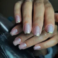 کاشت ناخن تخفیف ویژه