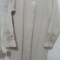 تعدادی مانتو درحدنو|لباس|میانه, |دیوار