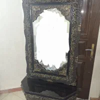آیینه و کنسول