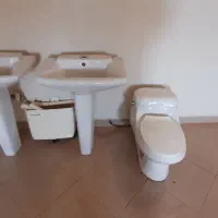 روشویی وتوالت فرنگی سالم وتمیز چینی کرد