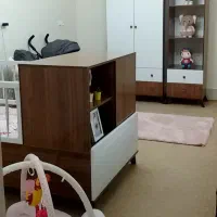تخت و کمد و ویترین کودک