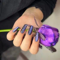 کاشت ناخن همراه ۵۰٪ تخفیف