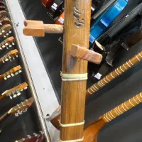 سه تار دلنواز سوخته کاری گالری موسیقی آرتیا شهرسبز|سازهای سنتی|لاهیجان, انقلاب|دیوار