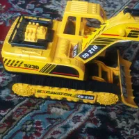 بیل میکانیکی اسباب بازی