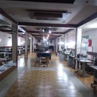 تعدادی چرخکار و وردست چرخکار و بخارکار