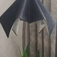 آباژور ایستاده