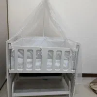تخت کنارمادر