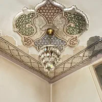 لوستر مجلل قدیمی|لوستر و چراغ آویز|شیراز, فرهنگ شهر|دیوار