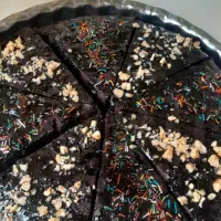 سفارش کیک خونگی پذیرفته میشود