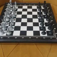 شطرنج . تخته