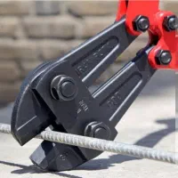 قیچی میلگرد بر ۹۰۰‌ سانتی متری