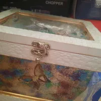 چمدان ارایشی