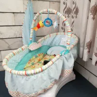 گهواره موزیکال مناسب برای سیسمونی