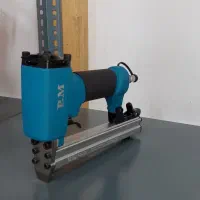 اجاره سنگ برقی اره عمود بر پرژکتور منگنه کوب بادی|ابزارآلات|گرگان, |دیوار