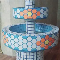 آبنمای سه طبقه کاشی کاری شده