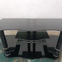 میز شیشه‌ای