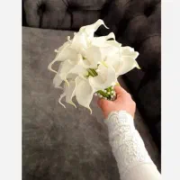 دست گل عروس