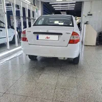 تیبا سفید دوگانه سوز دستی مدل ۹۶|خودرو سواری و وانت|شیراز, قدوسی غربی|دیوار