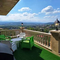 ویلای جنگلی مدرن با تراس دیدنی درشیرگاه. لفور