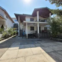 اجاره-سالیانه-ویلا-بهارخواب-دار-در-کلاردشت