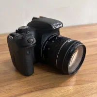 دوربین‌ کنون canon 800d ‌+ لنز18-55 و لنز 50mmفیکس