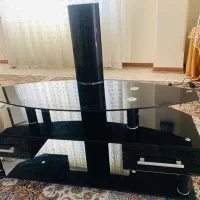میز تلوزیون شیشه ای