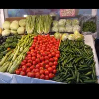 نیازمندیک نفرجهت فروش میوه