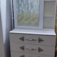 کمد و میز آرایشی