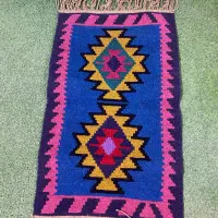 گلیم ،جاجیم دست بافت سنتی.    کادوئی