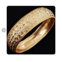 مقداری طلای دست دوم تقریبا ۳۵گرم