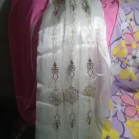 کلی پرده نو و در حد نو در این طرح  دوخت کامل