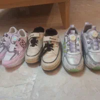 تعدادی لوازم منزل|ظروف پخت‌وپز|کیش, |دیوار